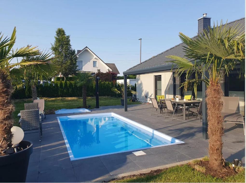 Grosszuegige Unterkunft Mit Terrasse Oberbrechen Exterior photo